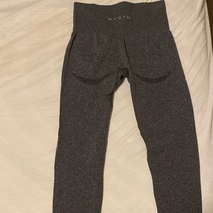 NVGTN black speckled seamless legging
